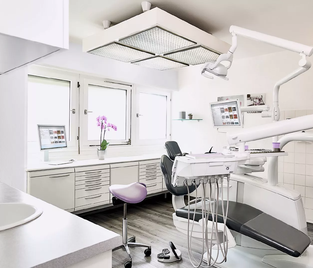 Behandlungsraum Praxis Dr. Nourian-von Vultee